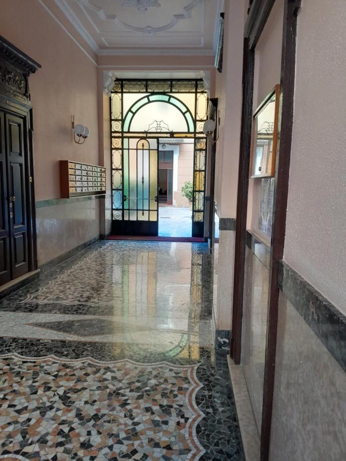 Appartamento Martina, Silenzioso A 100 Metri Dalla Metropolitana Milaan Buitenkant foto